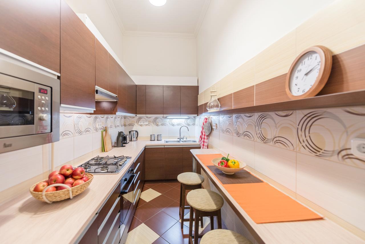 Family And Friends Apartment Budapest Exterior foto